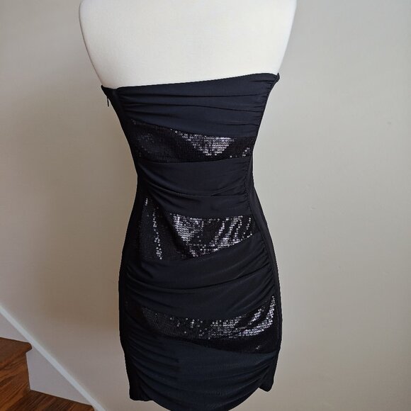 BCBGeneration - Strapless LBD - Sz. M - NWOT - Picture 4 of 12